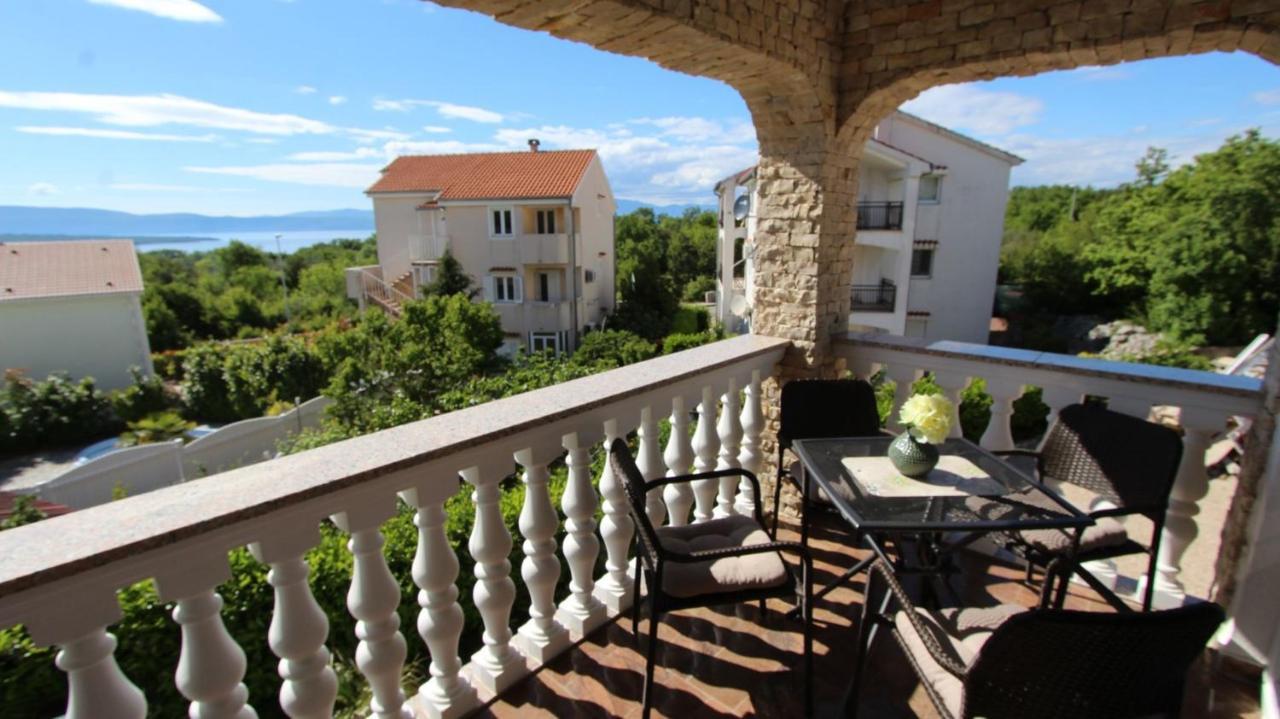 Apartments Jela Sveti Vid-Miholjice Екстер'єр фото