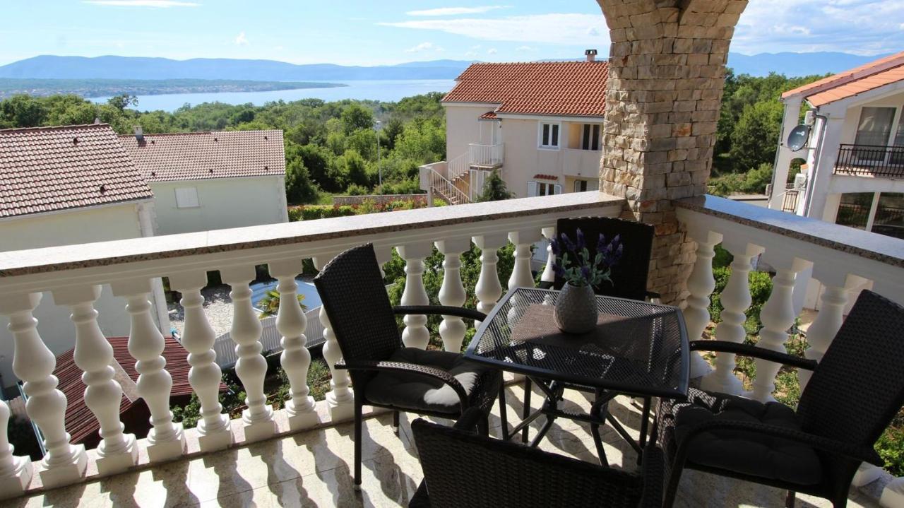 Apartments Jela Sveti Vid-Miholjice Екстер'єр фото